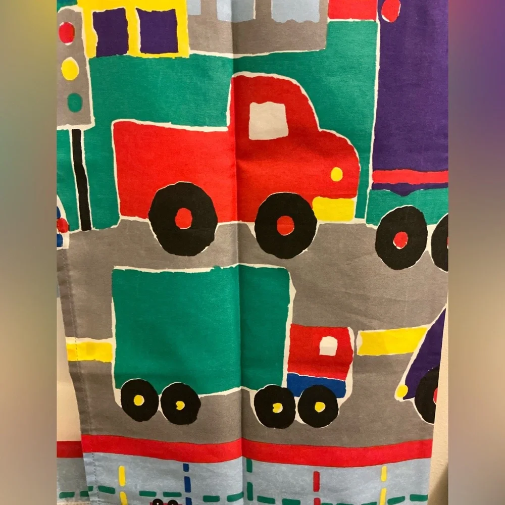 City Shapes Shower Curtain Bundle - Multicolor